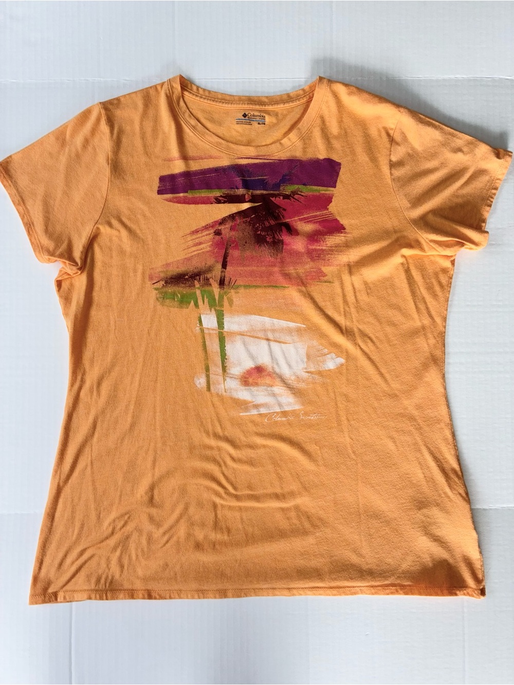 Columbia Sportswear Women’s Short Sleeve Shirt Size XL Orange Abstract Sunset